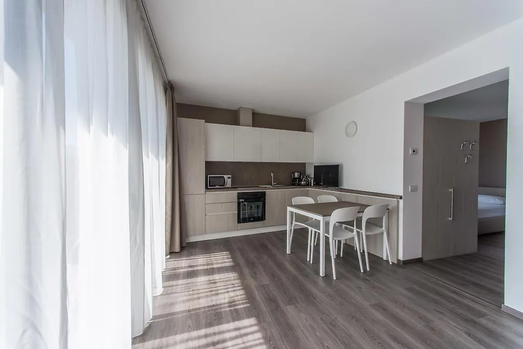 Residenza Decimina Apartment Varenna
